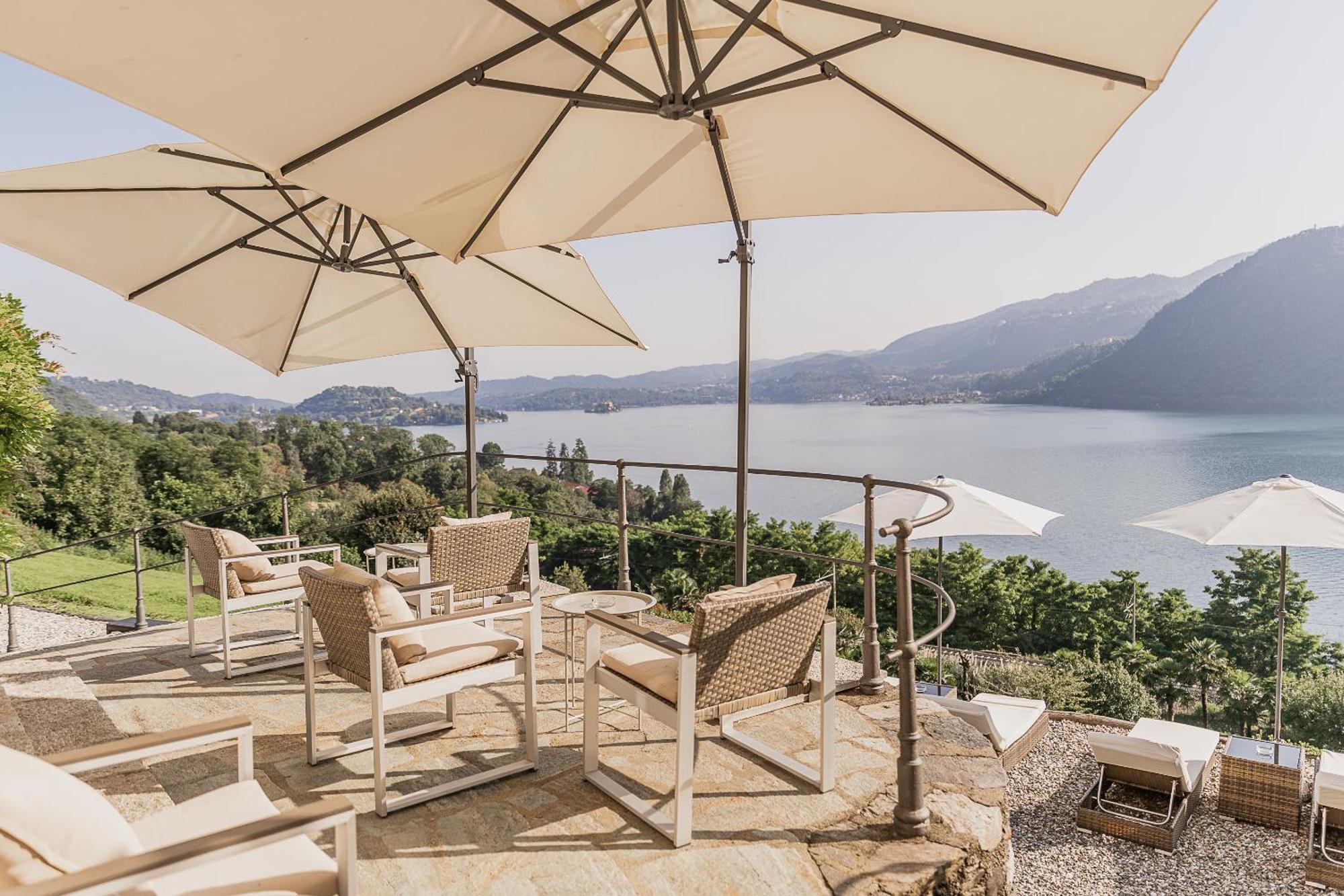 Villa Antica Colonia - Lake Orta - Suite Apartments Adults Only - Spa & Wellness Pettenasco Buitenkant foto