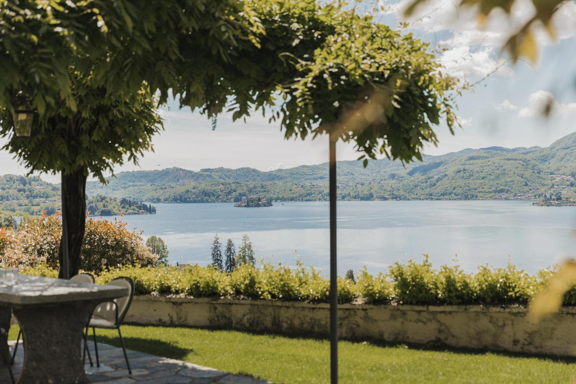 Villa Antica Colonia - Lake Orta - Suite Apartments Adults Only - Spa & Wellness Pettenasco Buitenkant foto