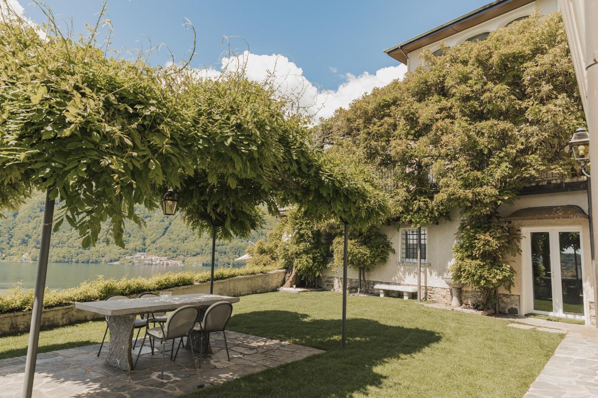 Villa Antica Colonia - Lake Orta - Suite Apartments Adults Only - Spa & Wellness Pettenasco Buitenkant foto