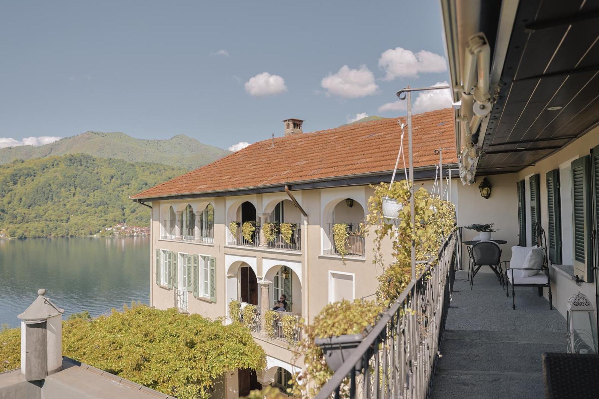 Villa Antica Colonia - Lake Orta - Suite Apartments Adults Only - Spa & Wellness Pettenasco Buitenkant foto